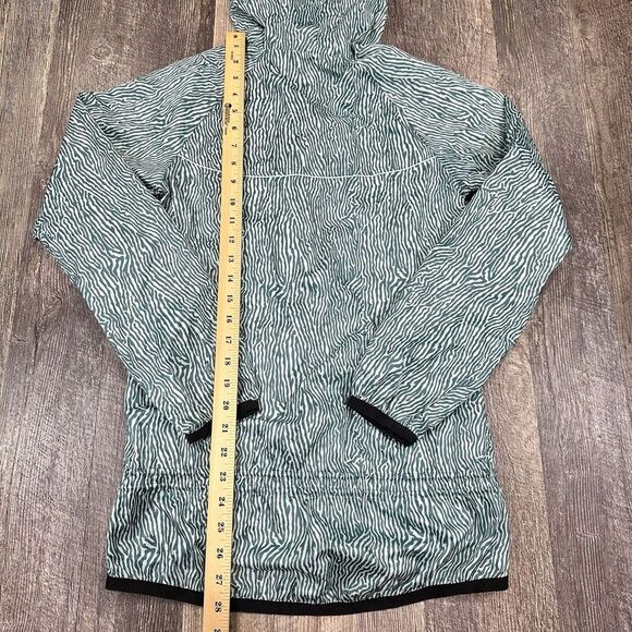 Nike Windrunner Jacket Womens XS Green Zebra Print Lightweight‎ Hooded Full Zip - Picture 14 of 16